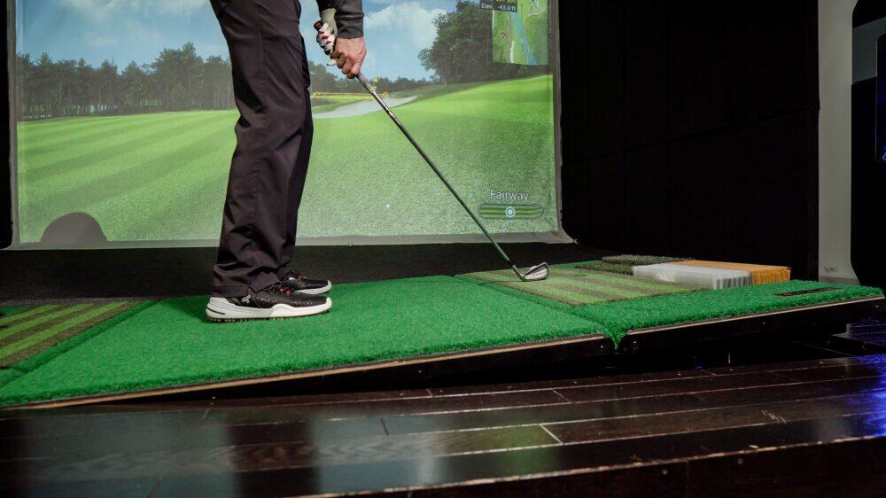 The GOLFZON moving swing plate tilted to a slope